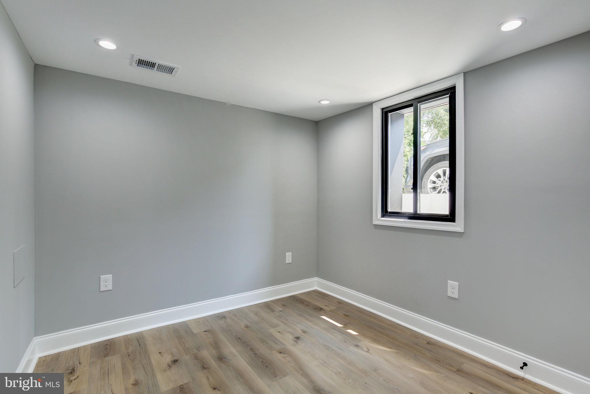 LAKELAND - Residential