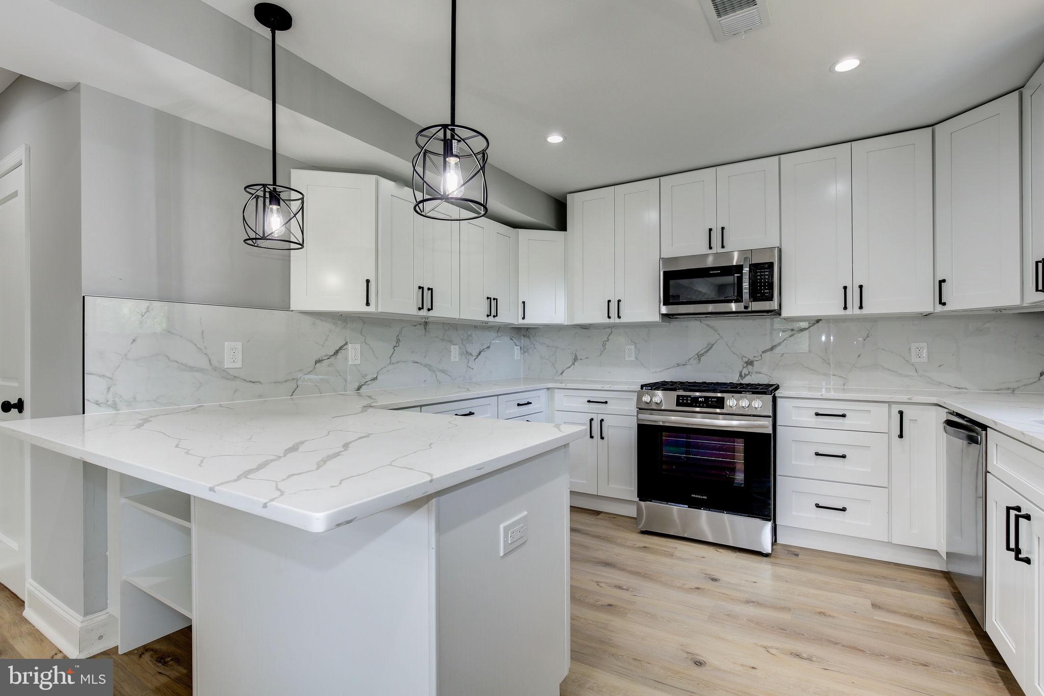 LAKELAND - Residential