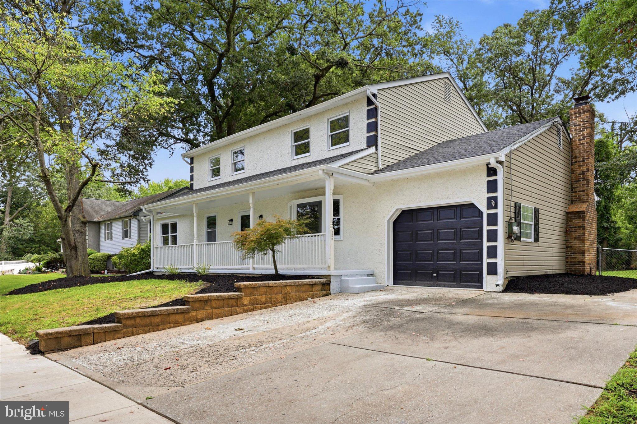 160 FAMILY LANE