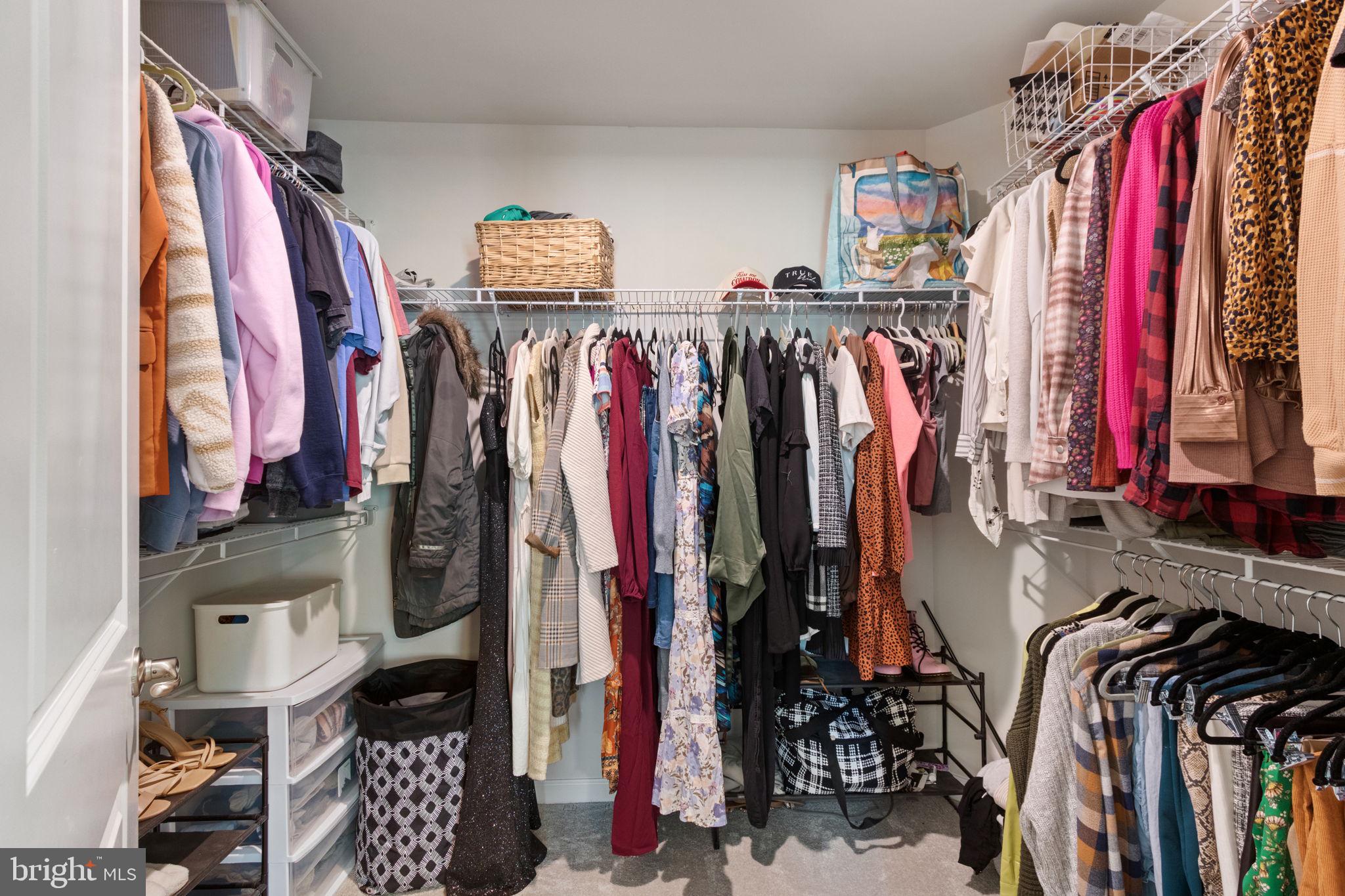 VALLEY RUN - Residential