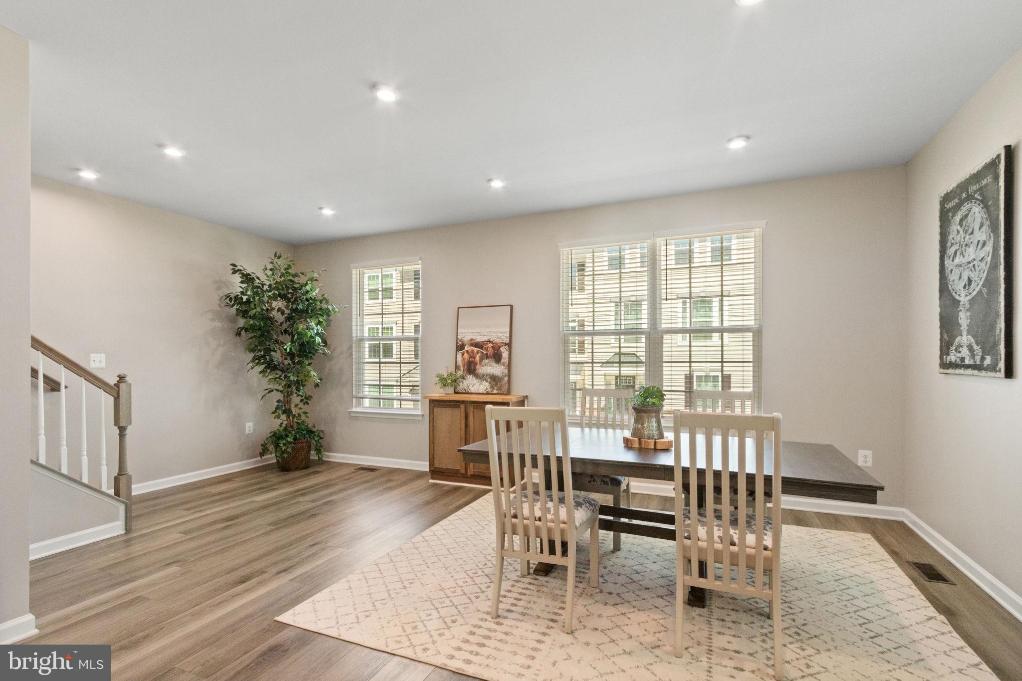 VALLEY RUN - Residential