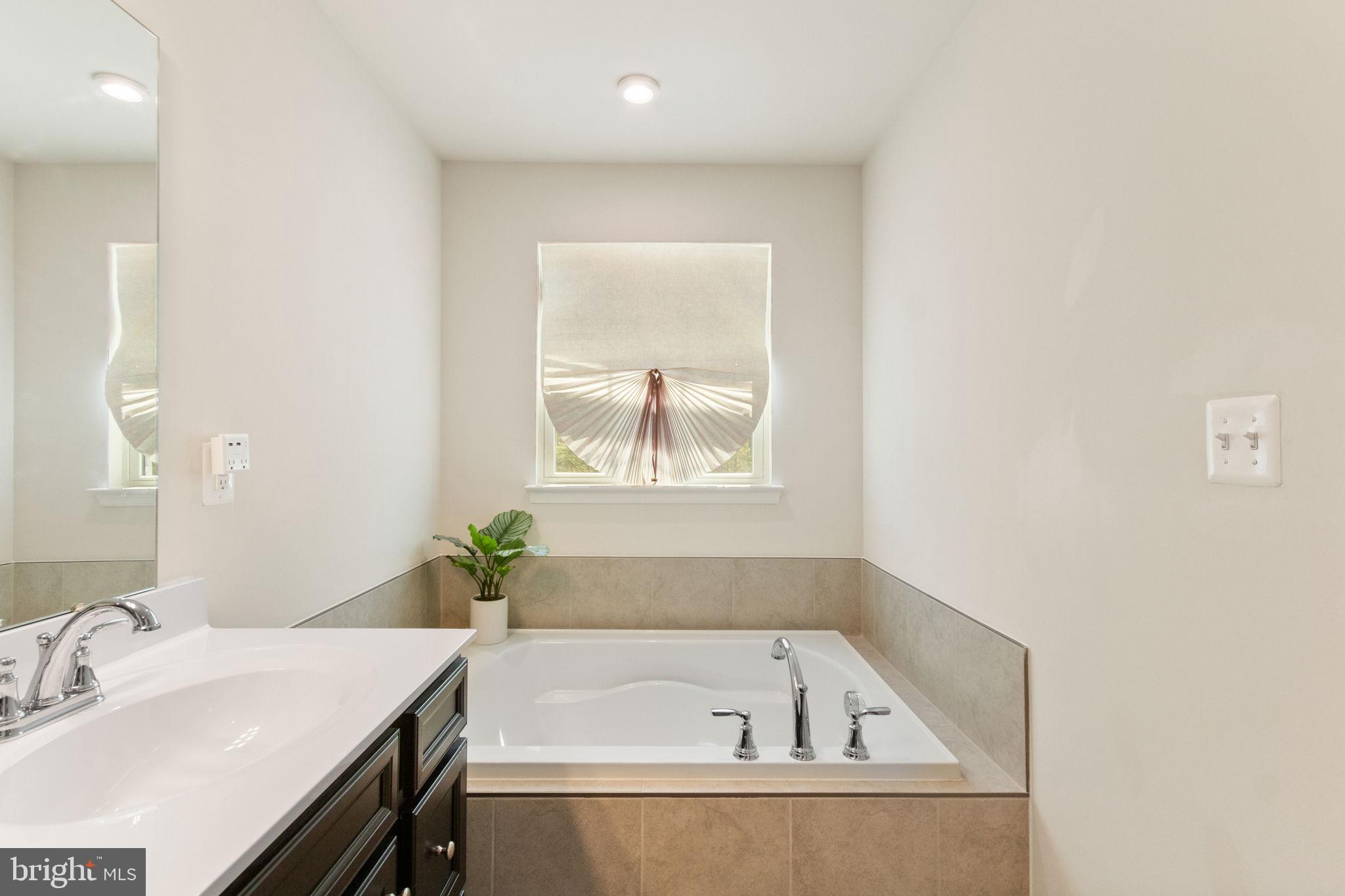 VALLEY RUN - Residential