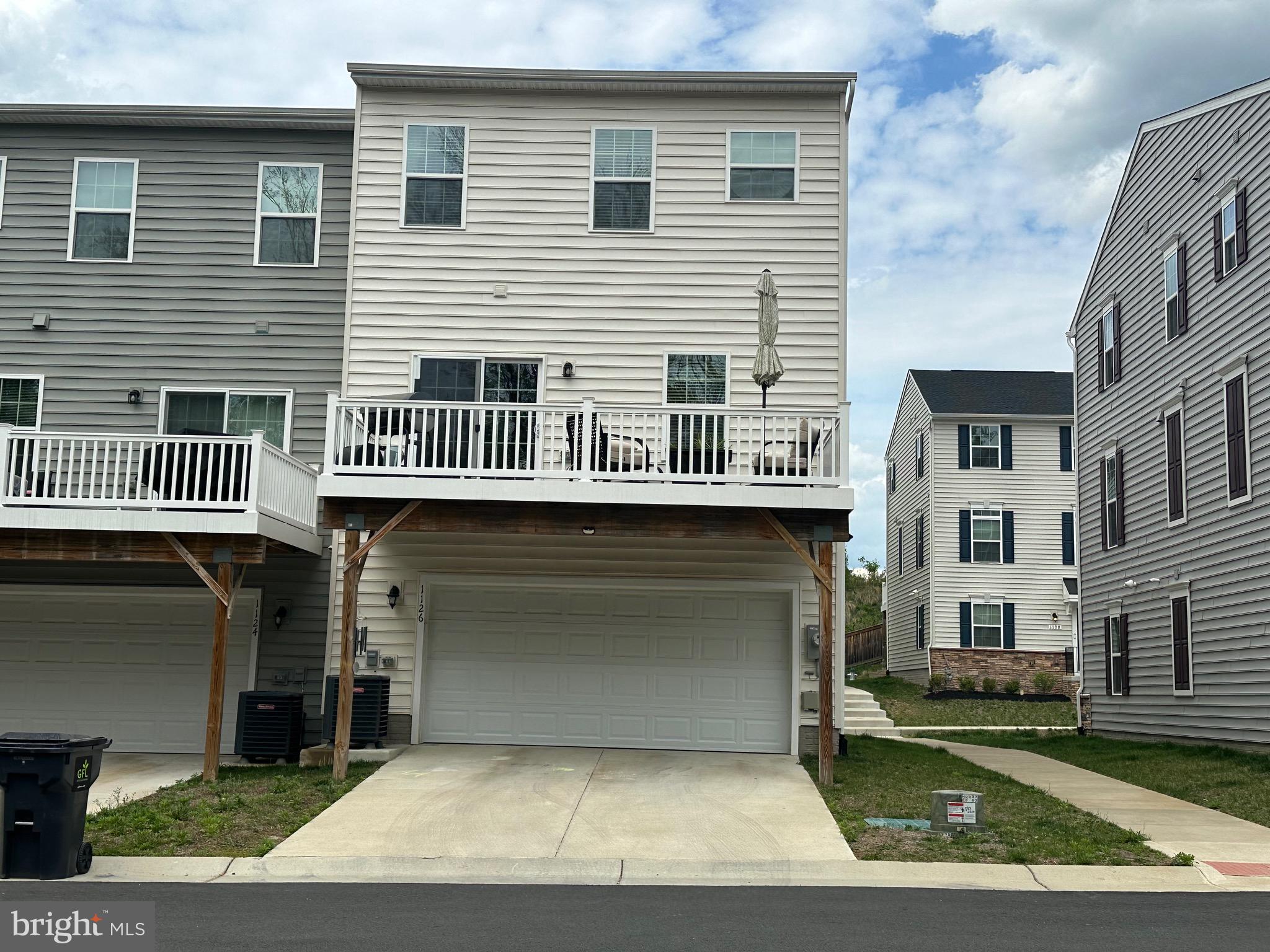 VALLEY RUN - Residential