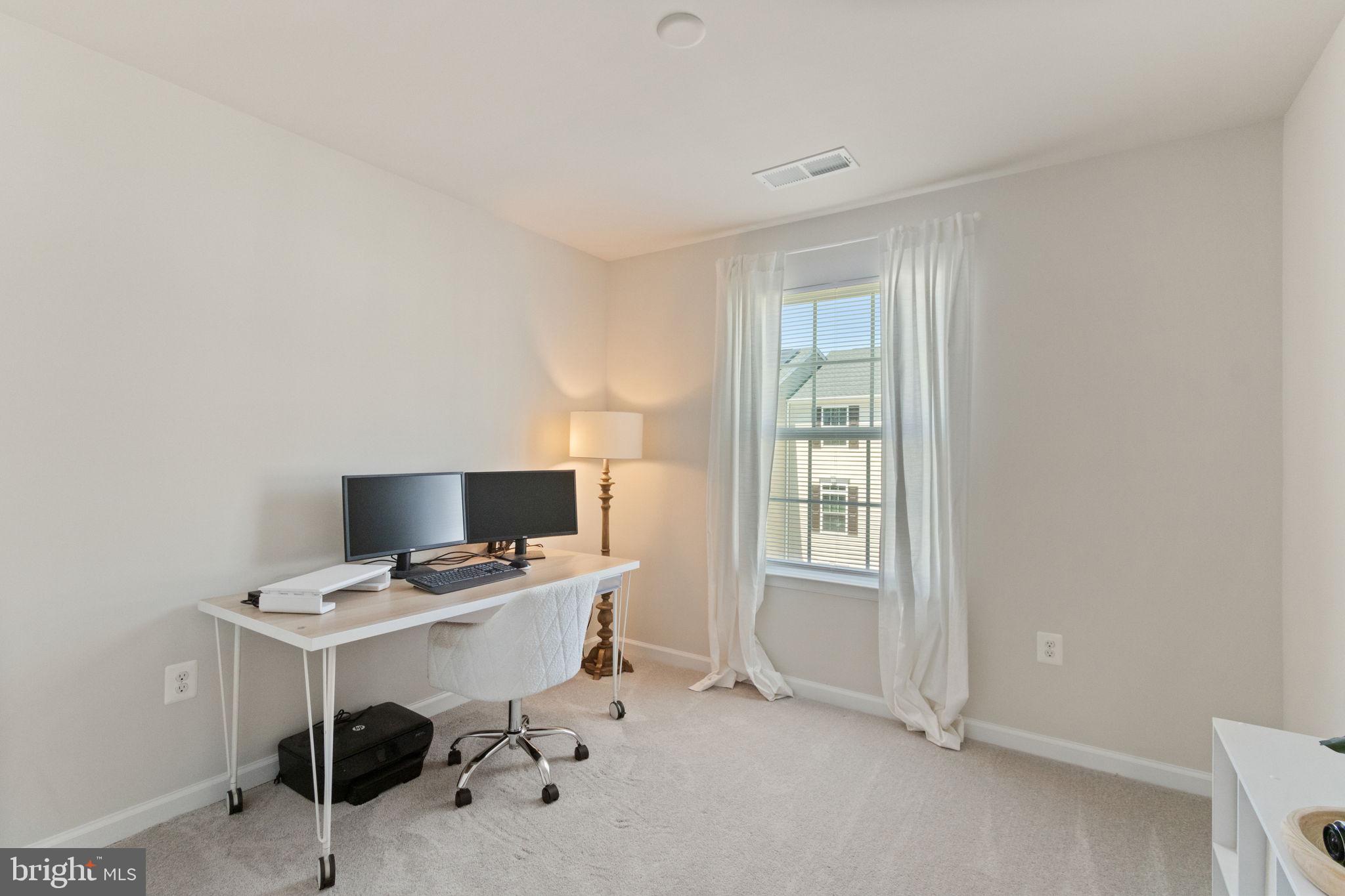 VALLEY RUN - Residential