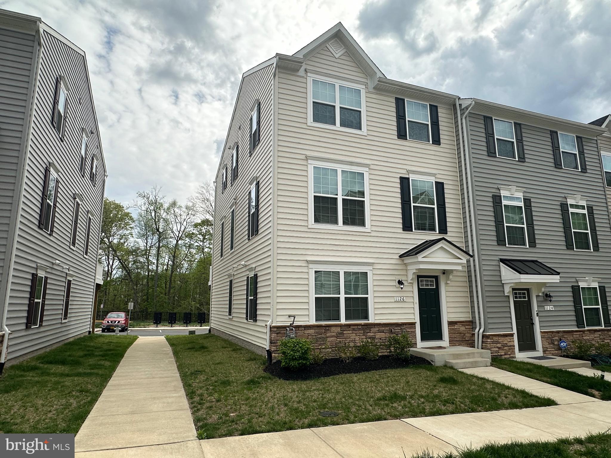 VALLEY RUN - Residential