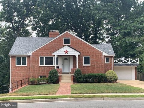 2356 SOUTH PIERCE STREET ARLINGTON VA 22202