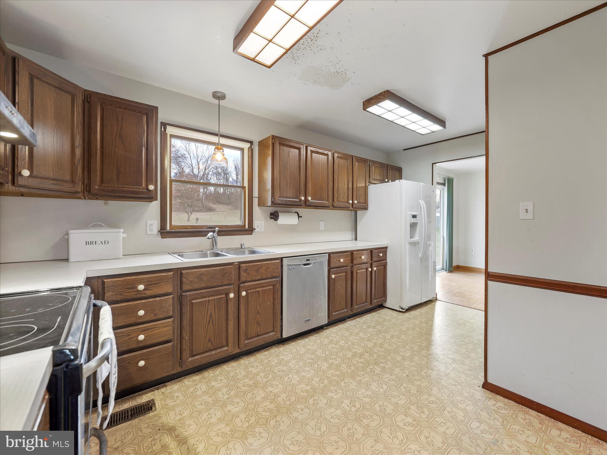 MOUNTVILLE MANOR - Residential