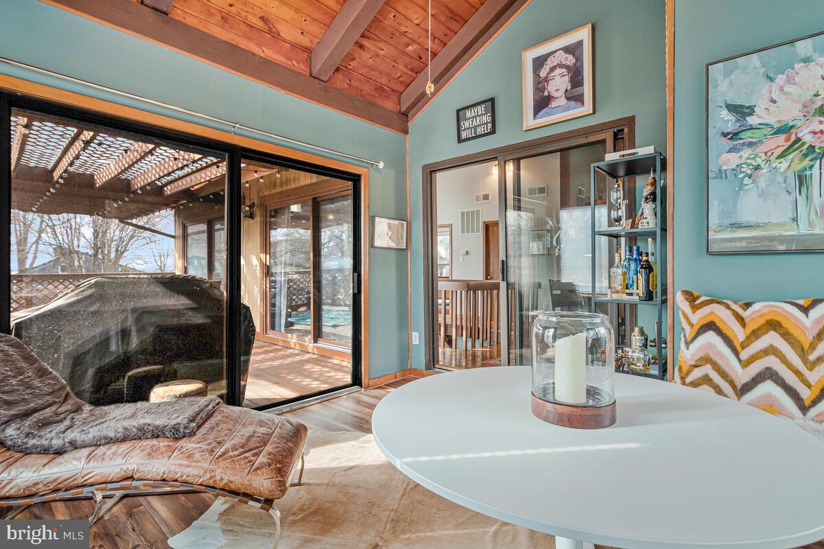 SWAN POINT SUB - Residential