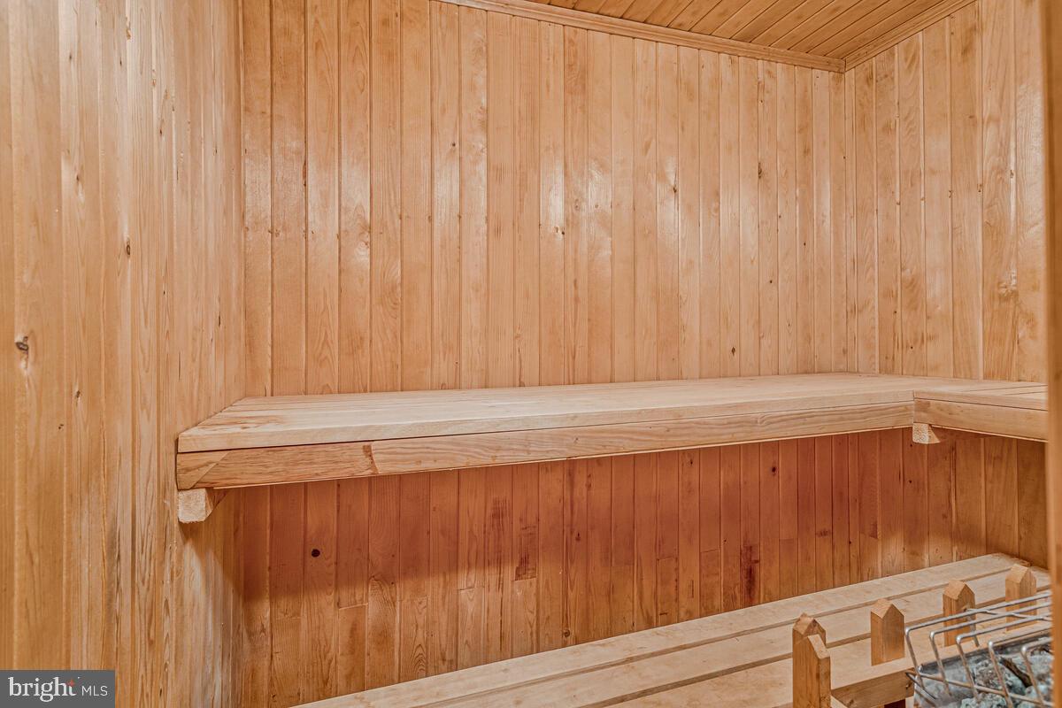 SWAN POINT SUB - Residential