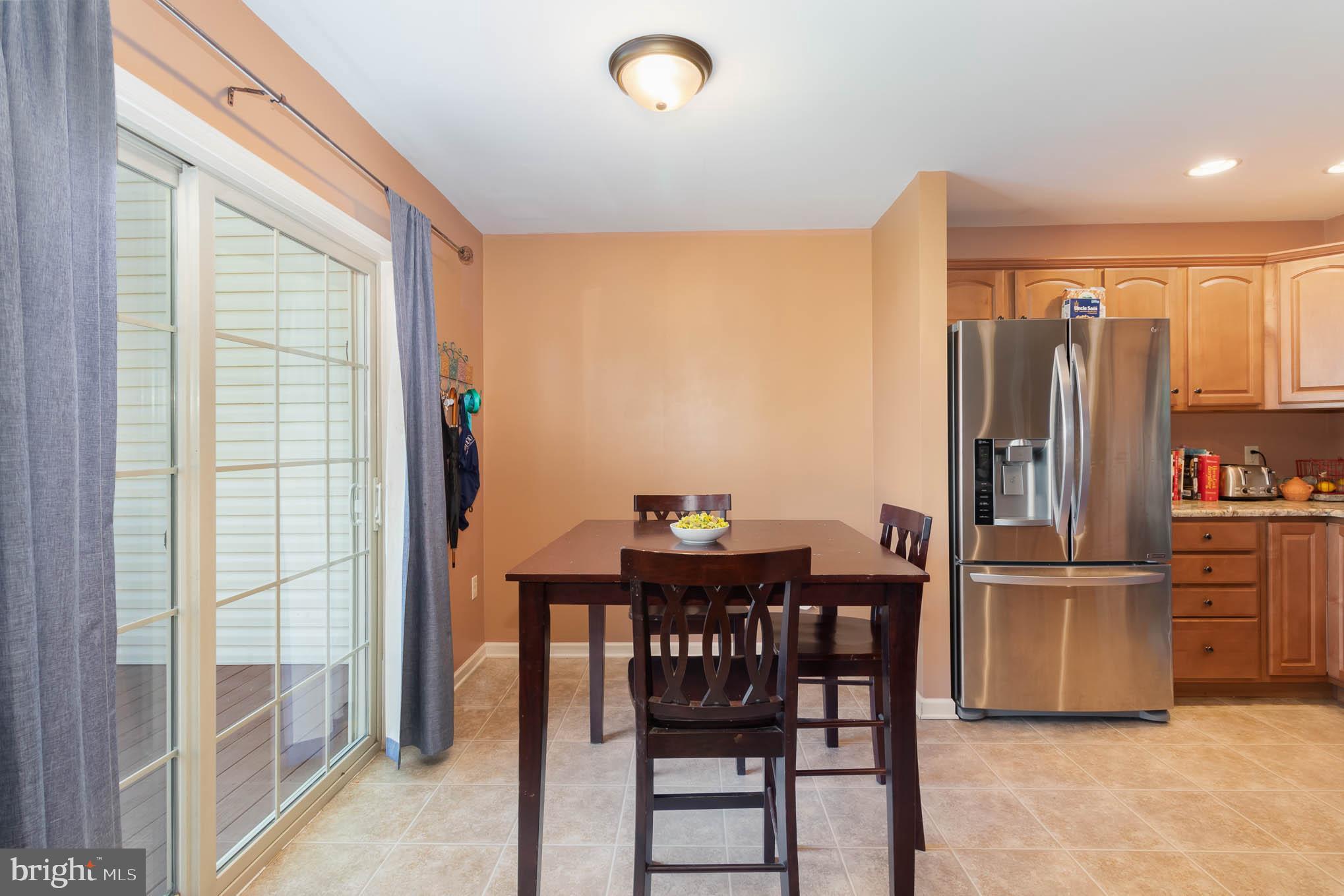 GALA SQUARE-WINDING HILLS - Residential Lease