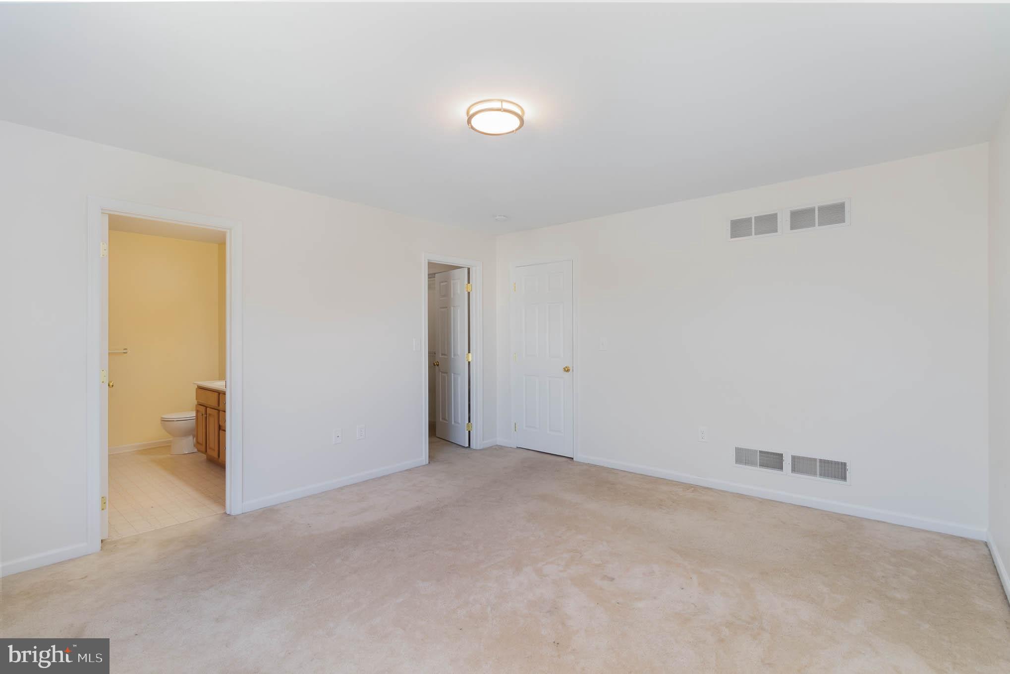 GALA SQUARE-WINDING HILLS - Residential Lease