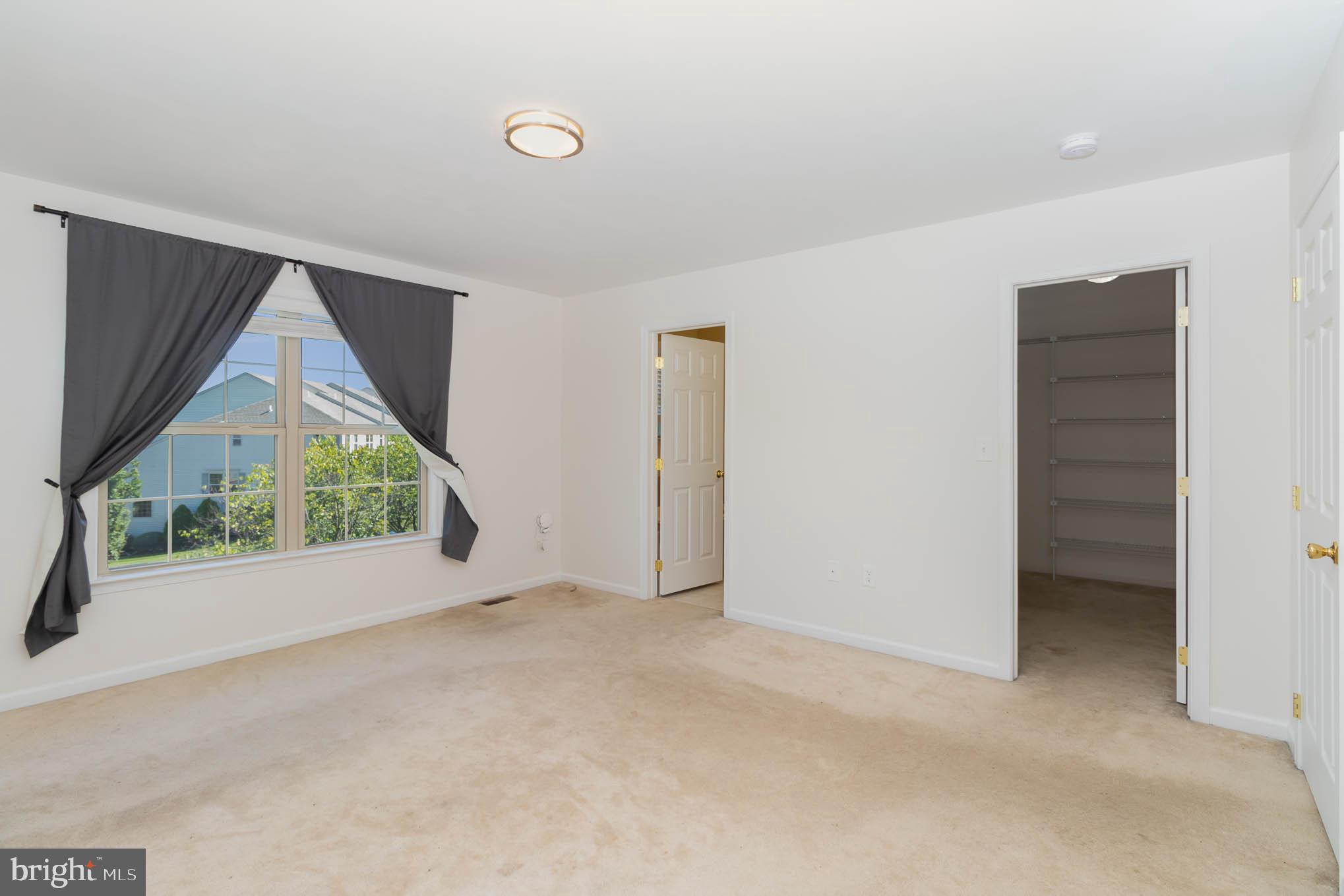 GALA SQUARE-WINDING HILLS - Residential Lease