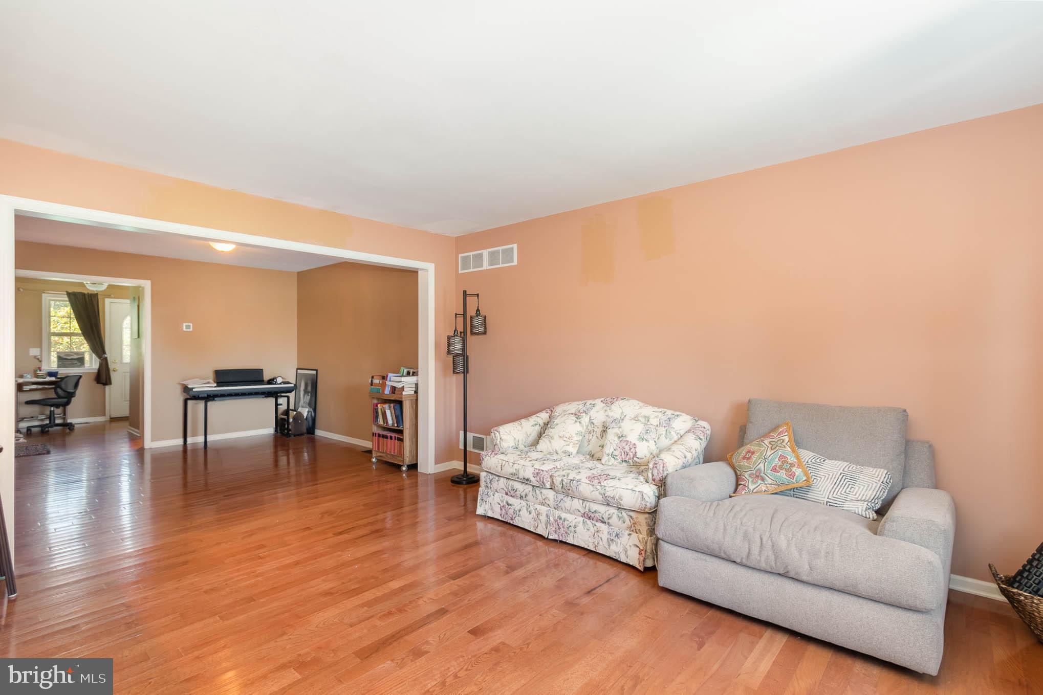 GALA SQUARE-WINDING HILLS - Residential Lease