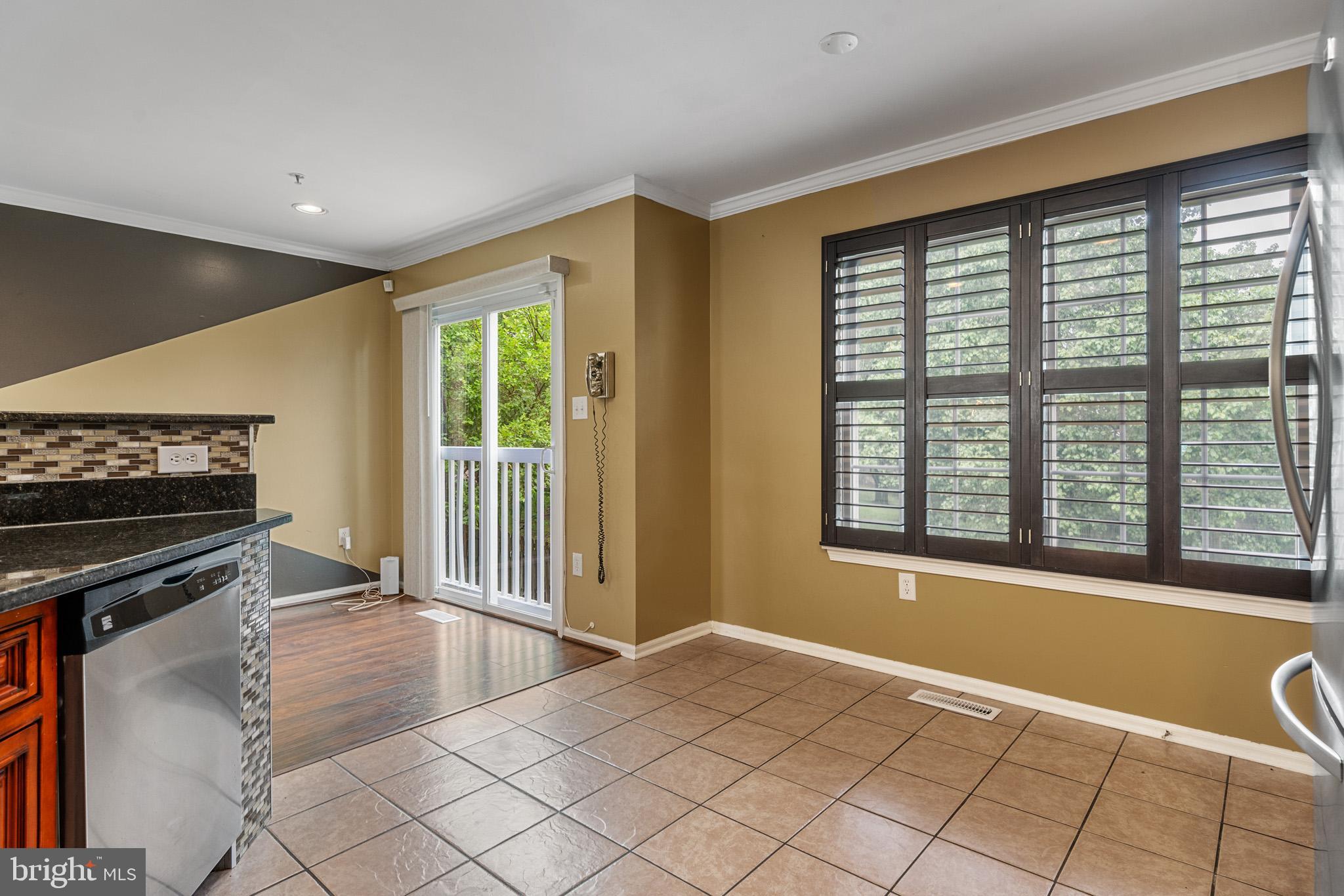 YORKSHIRE KNOLLS - Residential