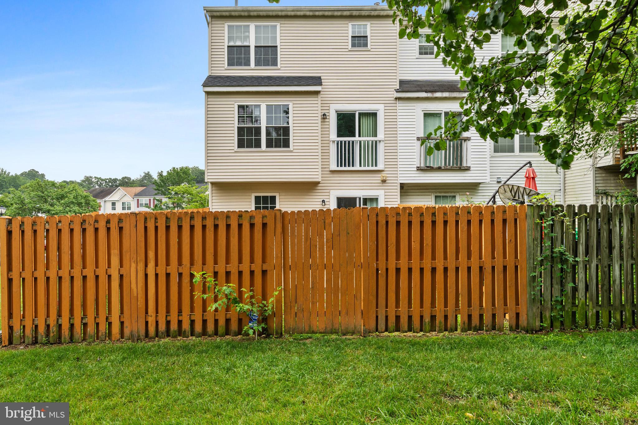 YORKSHIRE KNOLLS - Residential