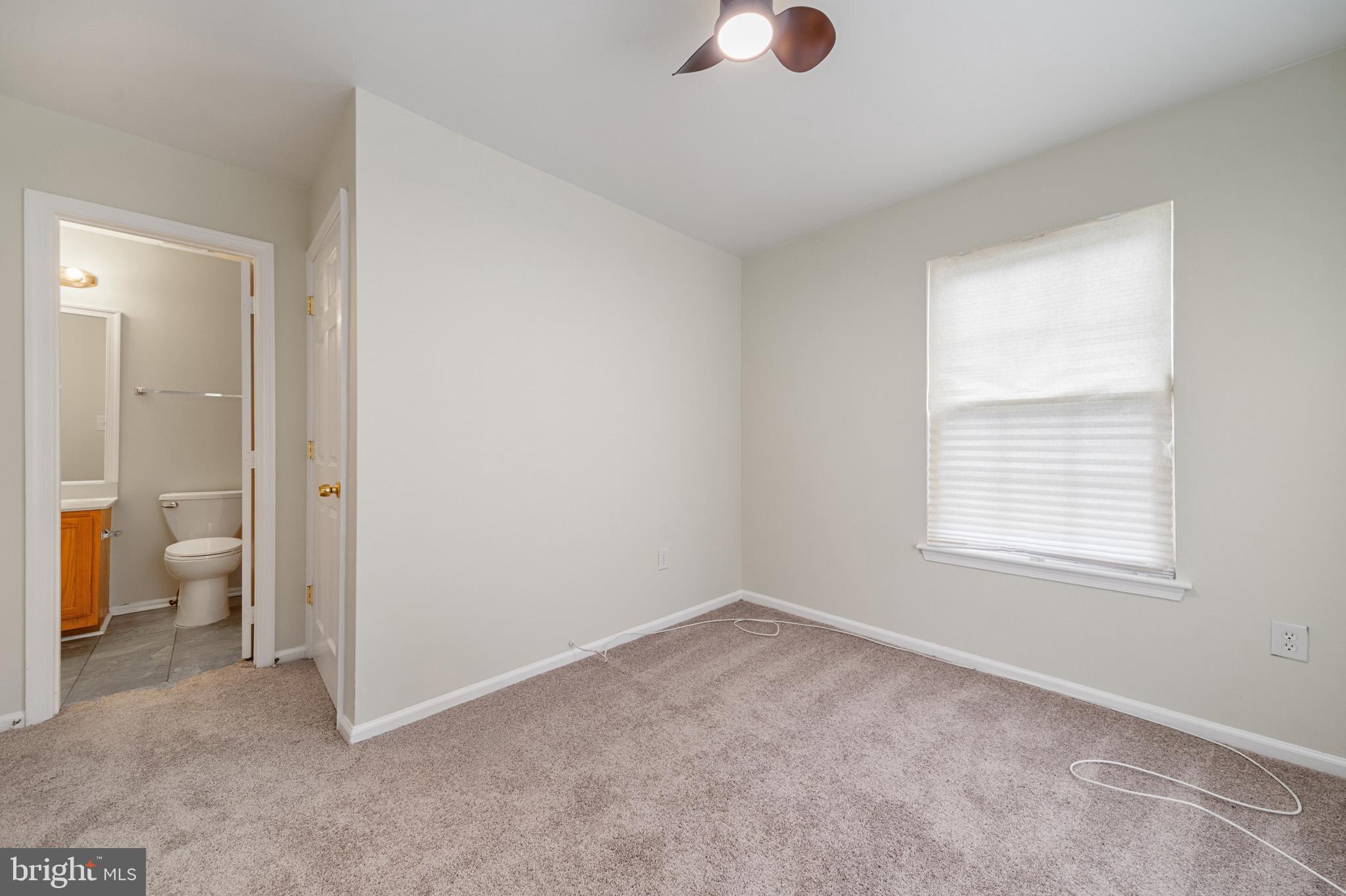 YORKSHIRE KNOLLS - Residential