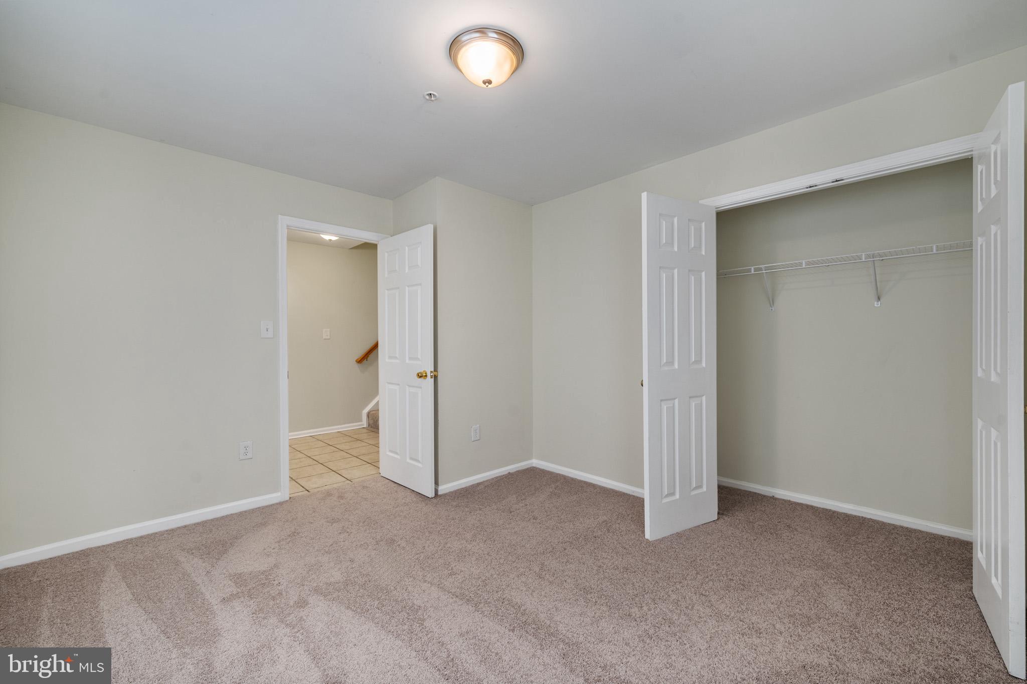 YORKSHIRE KNOLLS - Residential