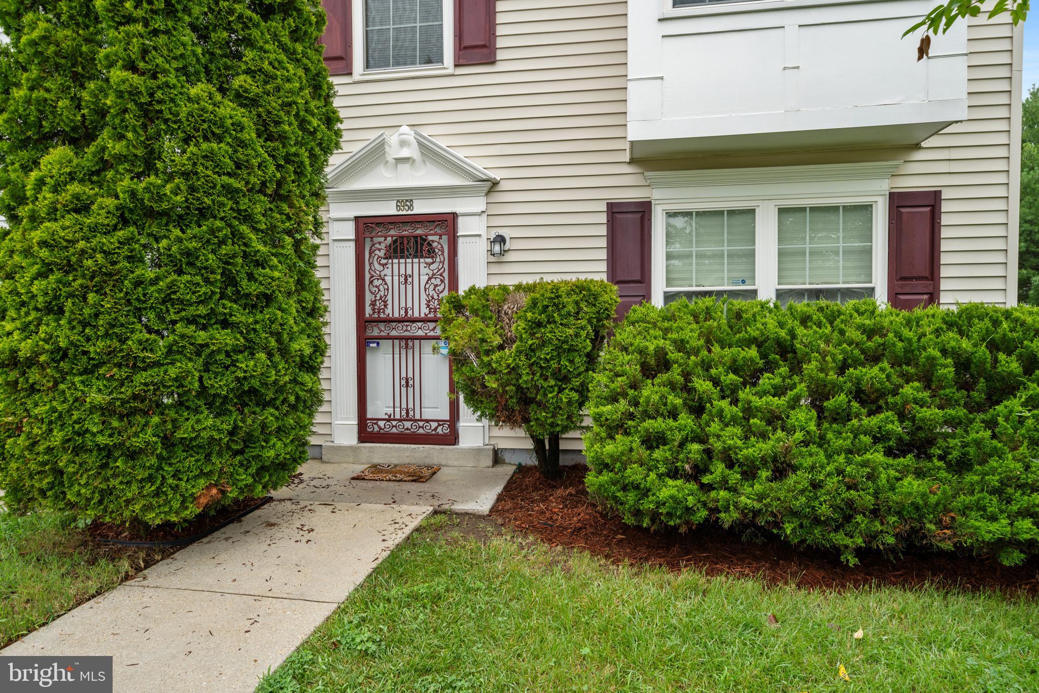 6958 AQUAMARINE COURT