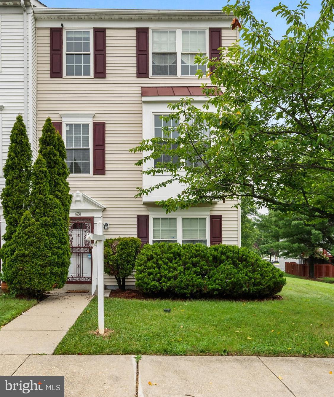 6958 AQUAMARINE COURT