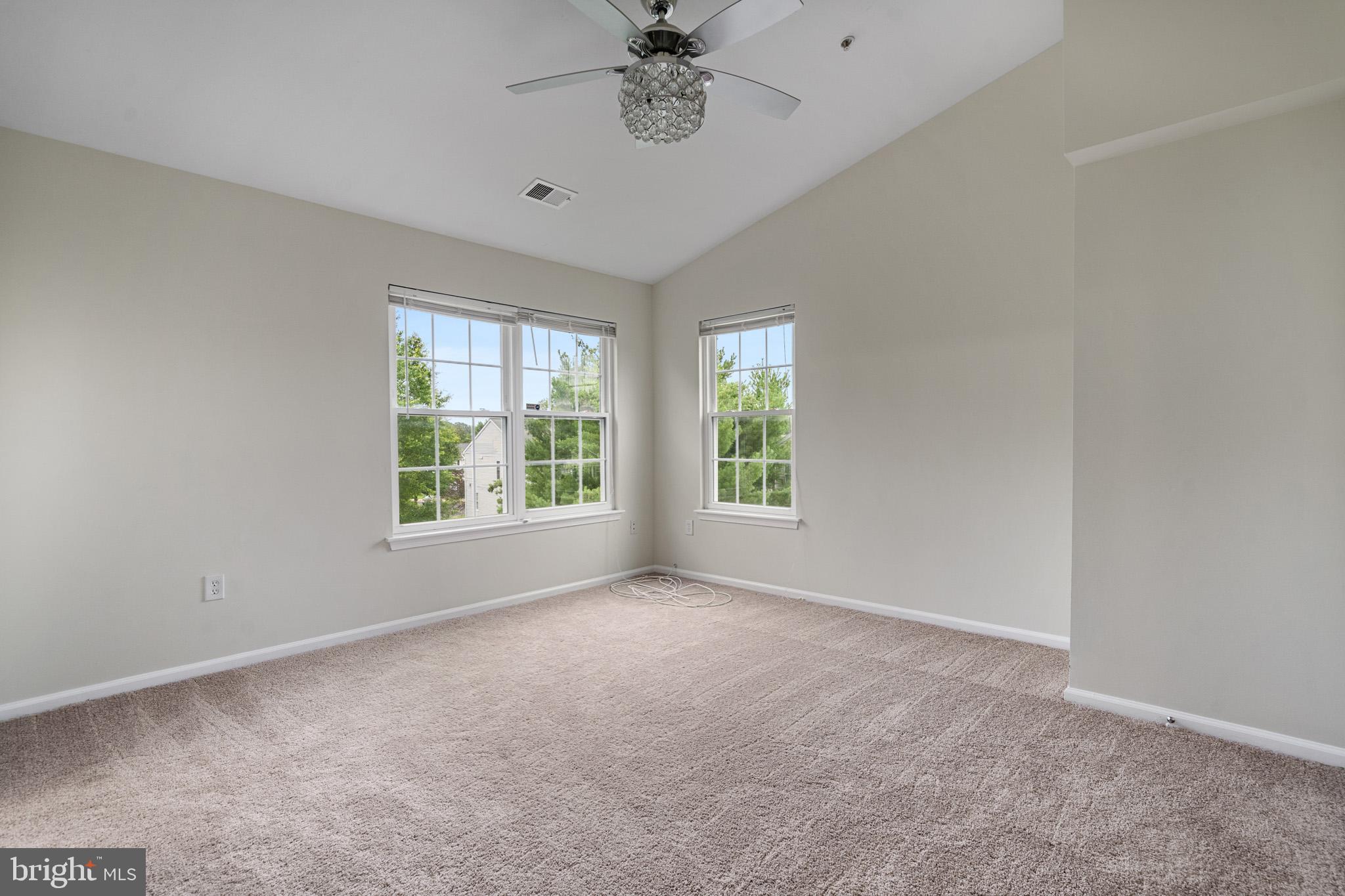 YORKSHIRE KNOLLS - Residential