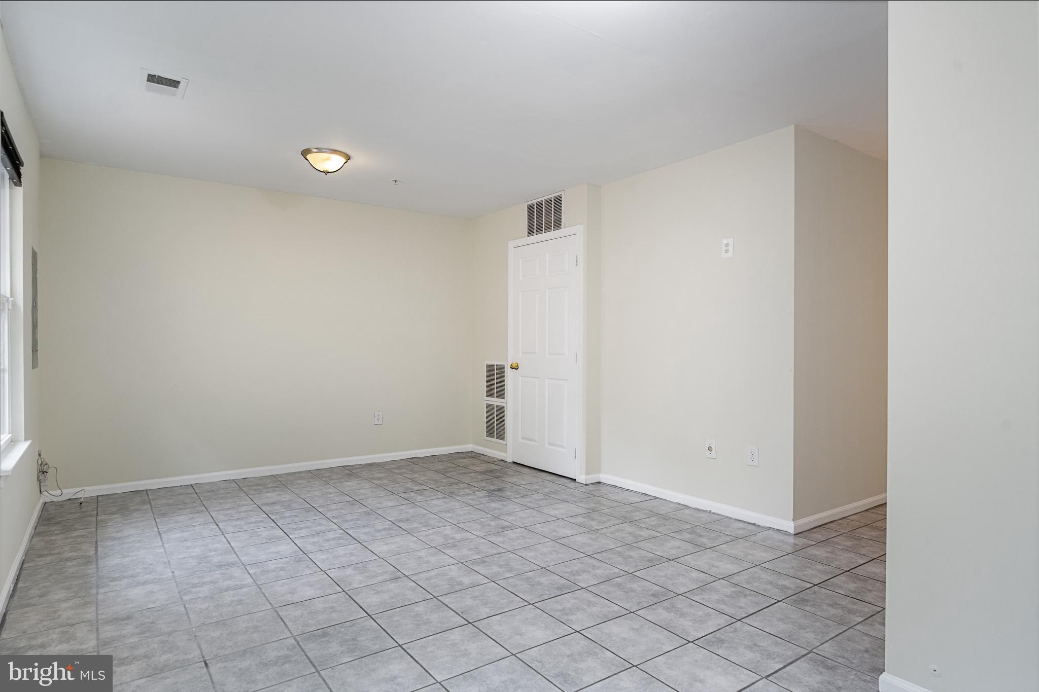 YORKSHIRE KNOLLS - Residential