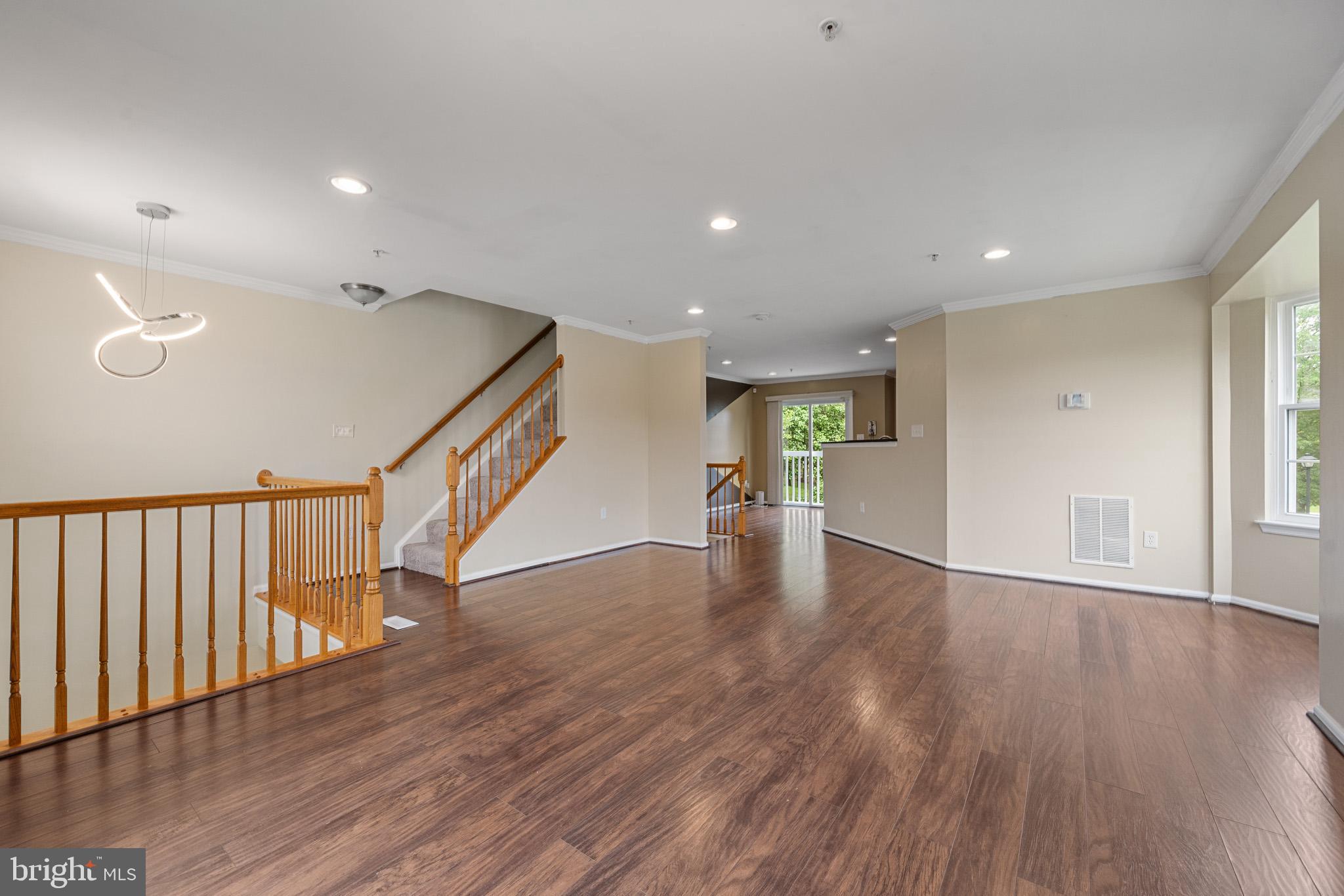 YORKSHIRE KNOLLS - Residential