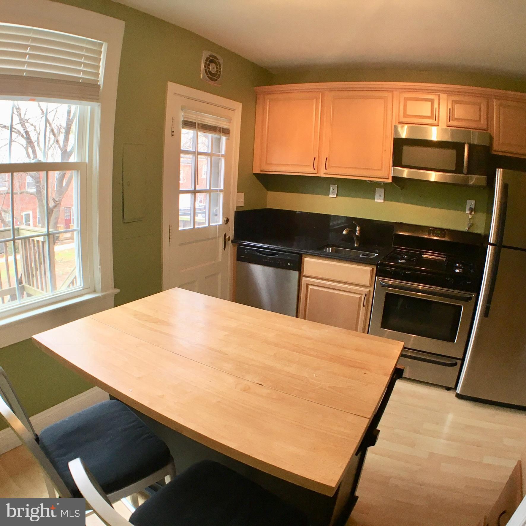 1303 S BARTON STREET 204