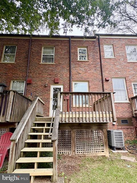 ARLINGTON VILLAGE - Residential Lease