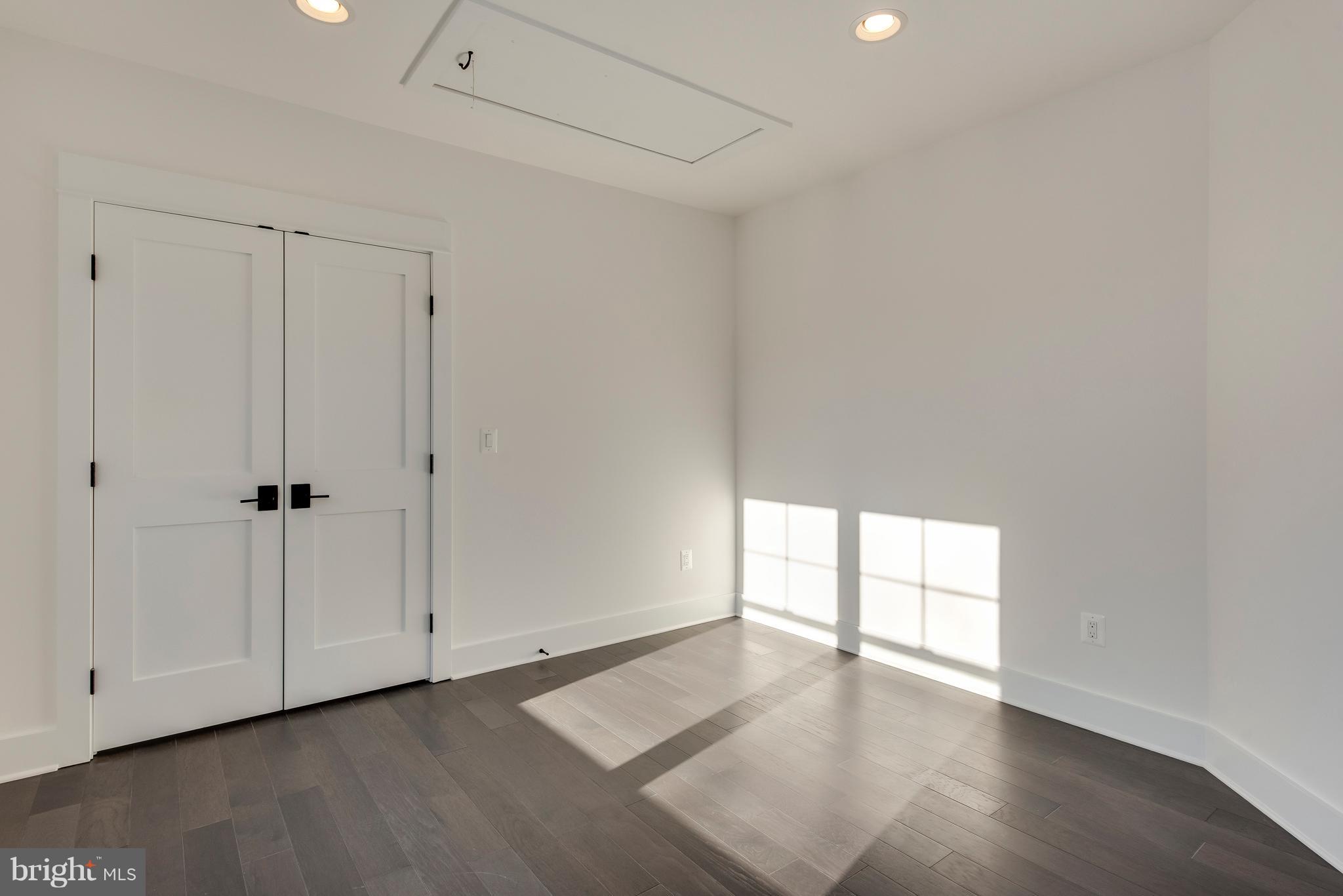 EASTPORT - Residential