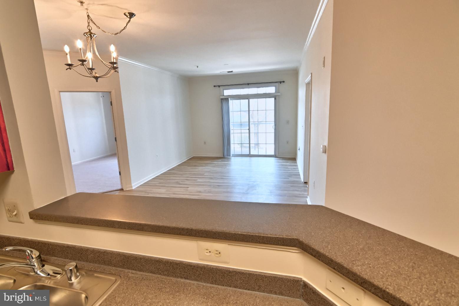 COMMONS ON POTOMAC SQUARE - Residential