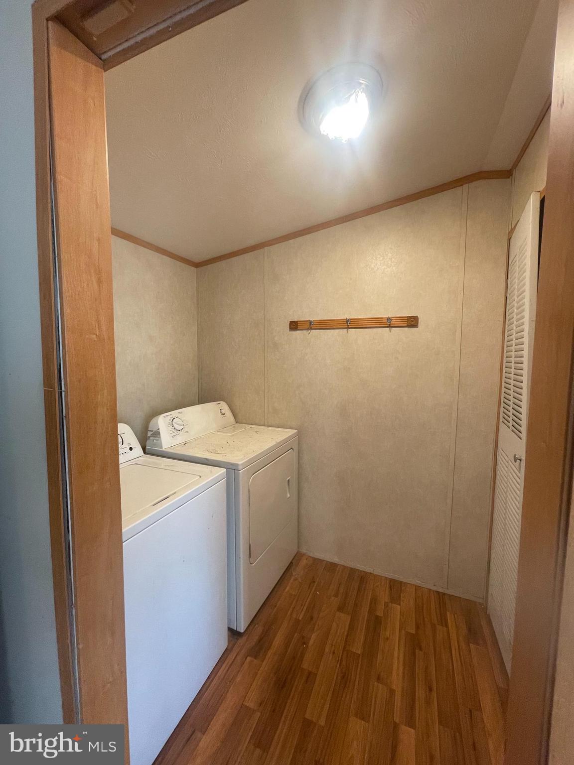 THUNDERBIRD ESTATES - Residential