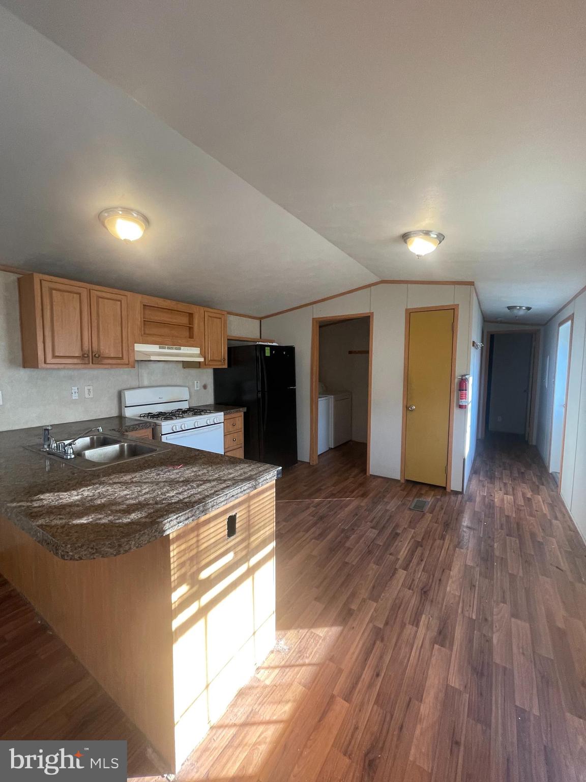 THUNDERBIRD ESTATES - Residential