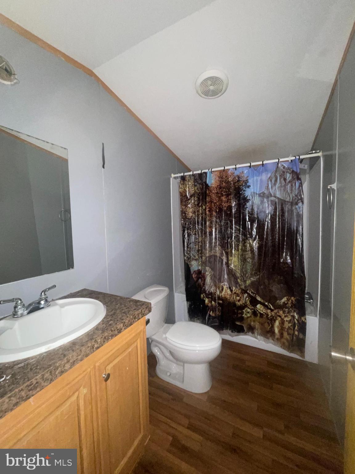 THUNDERBIRD ESTATES - Residential