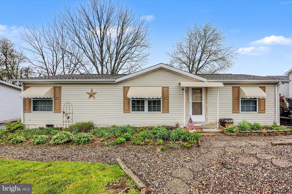 Photo of 16 Ray Drive, DENVER, PA 17517 (MLS # PALA2086406)