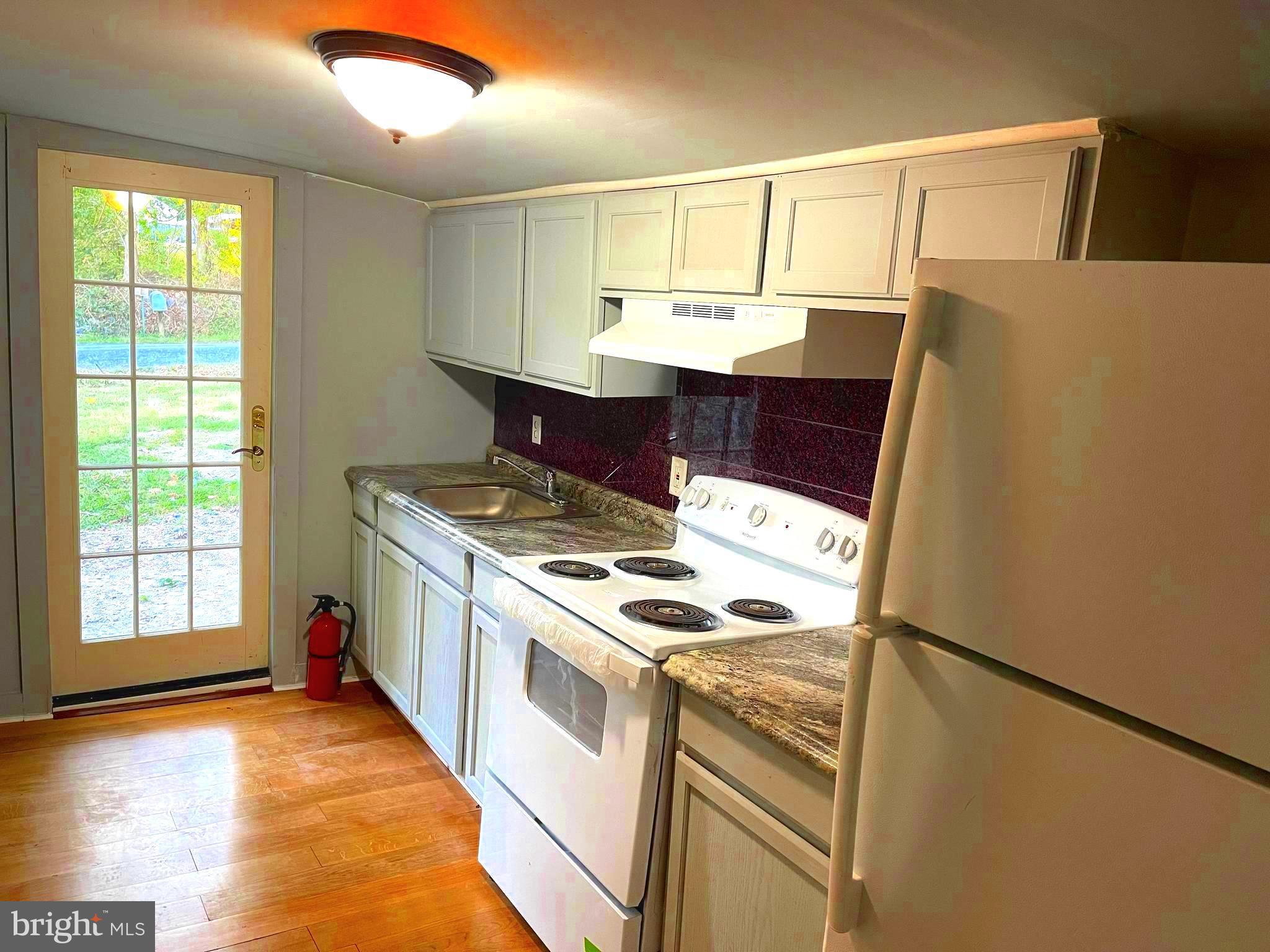 SHILOH DIST - Residential Lease