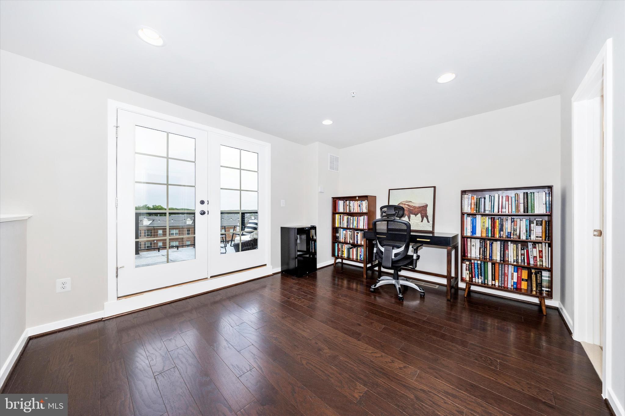 LANDSDALE - Residential