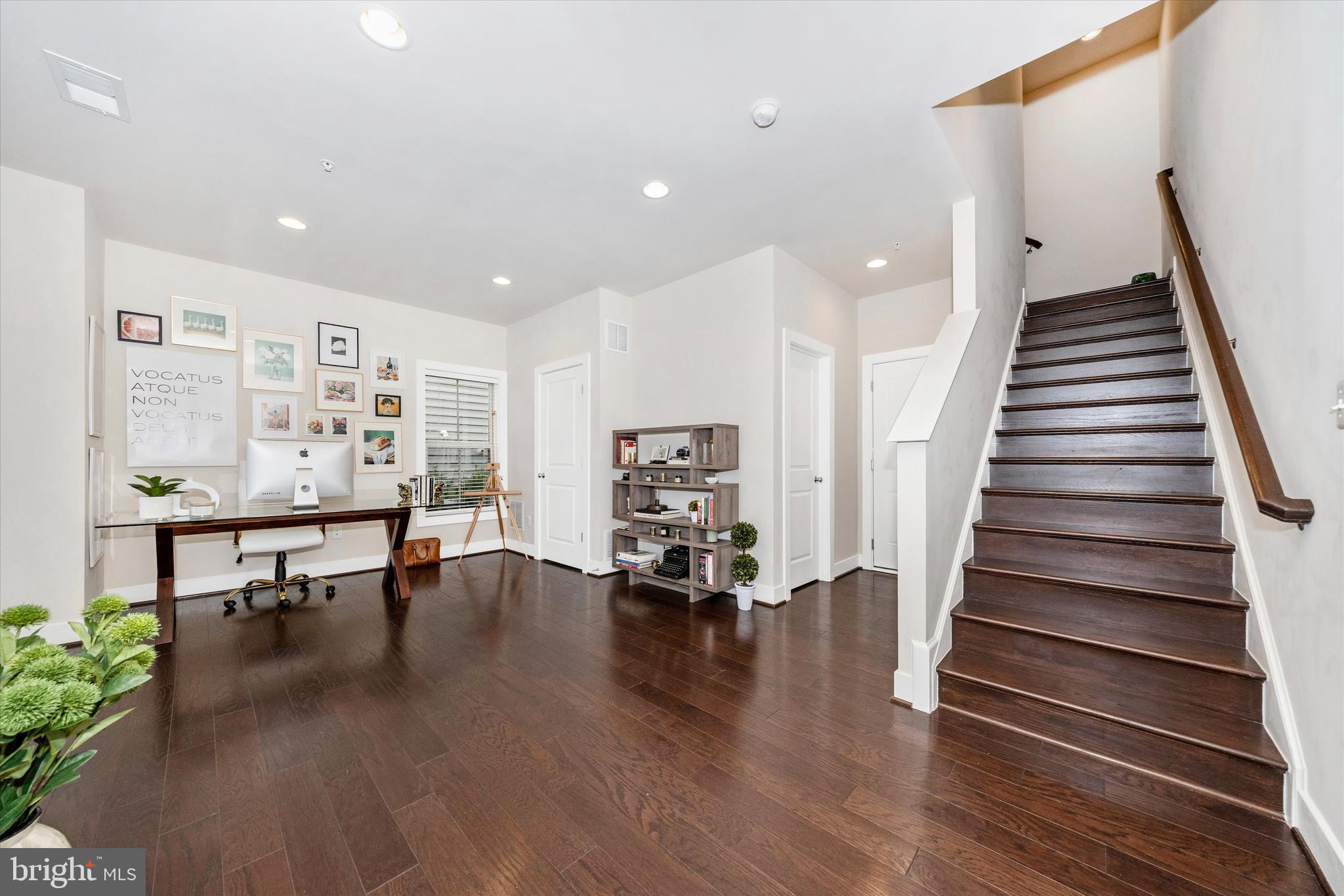 LANDSDALE - Residential