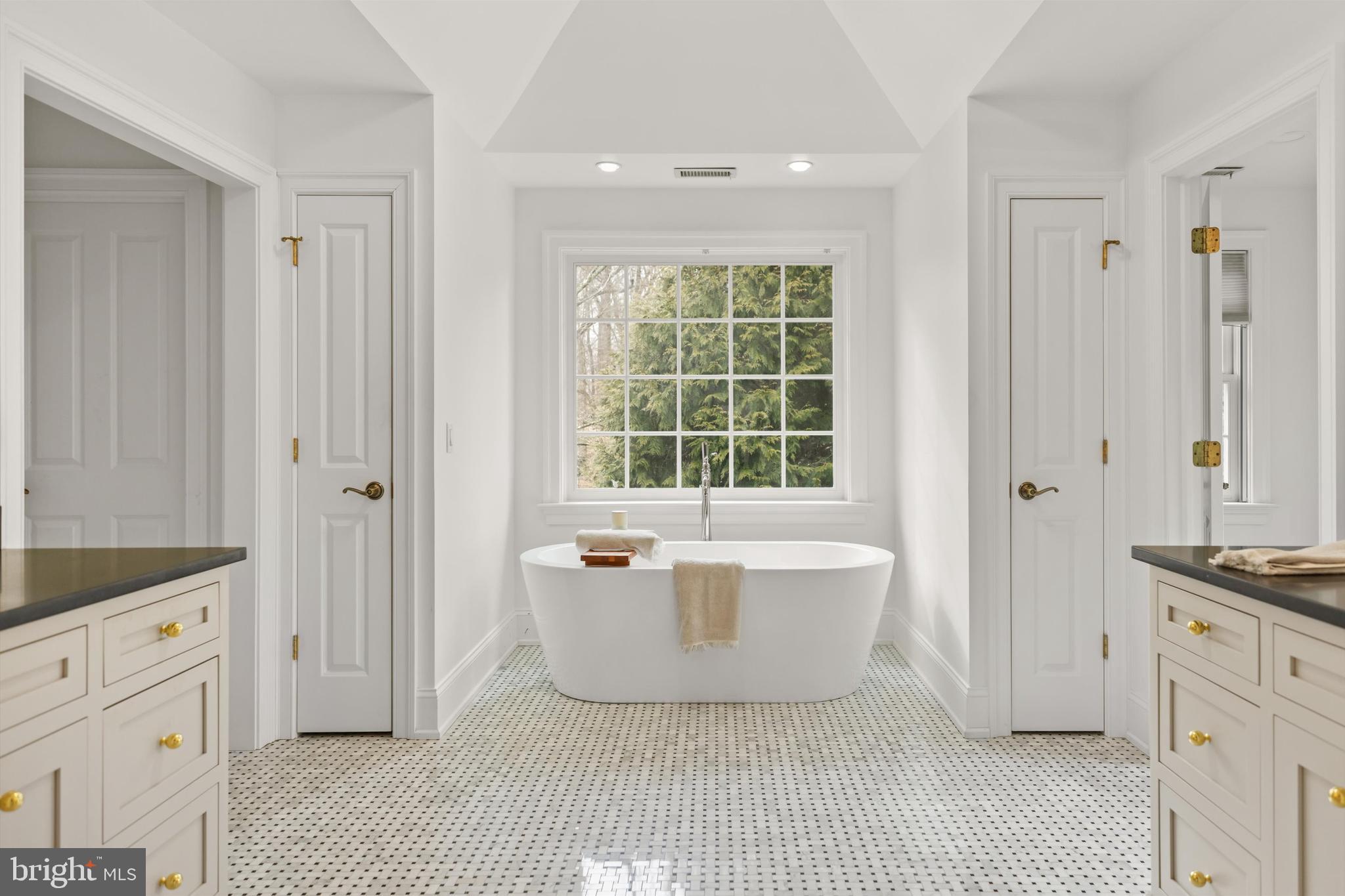 HAVERHILL - Residential