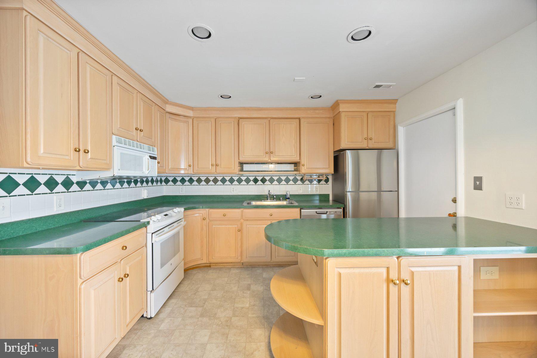 14625 DEERHURST TERRACE 214-B