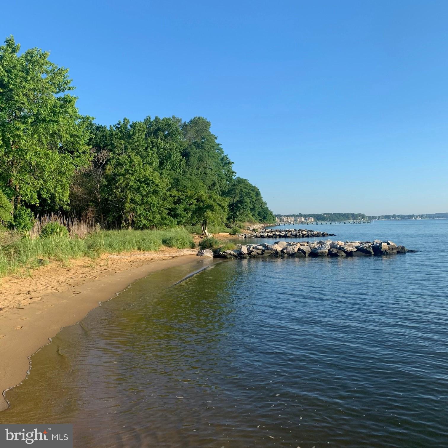 ANNAPOLIS ROADS - Residential