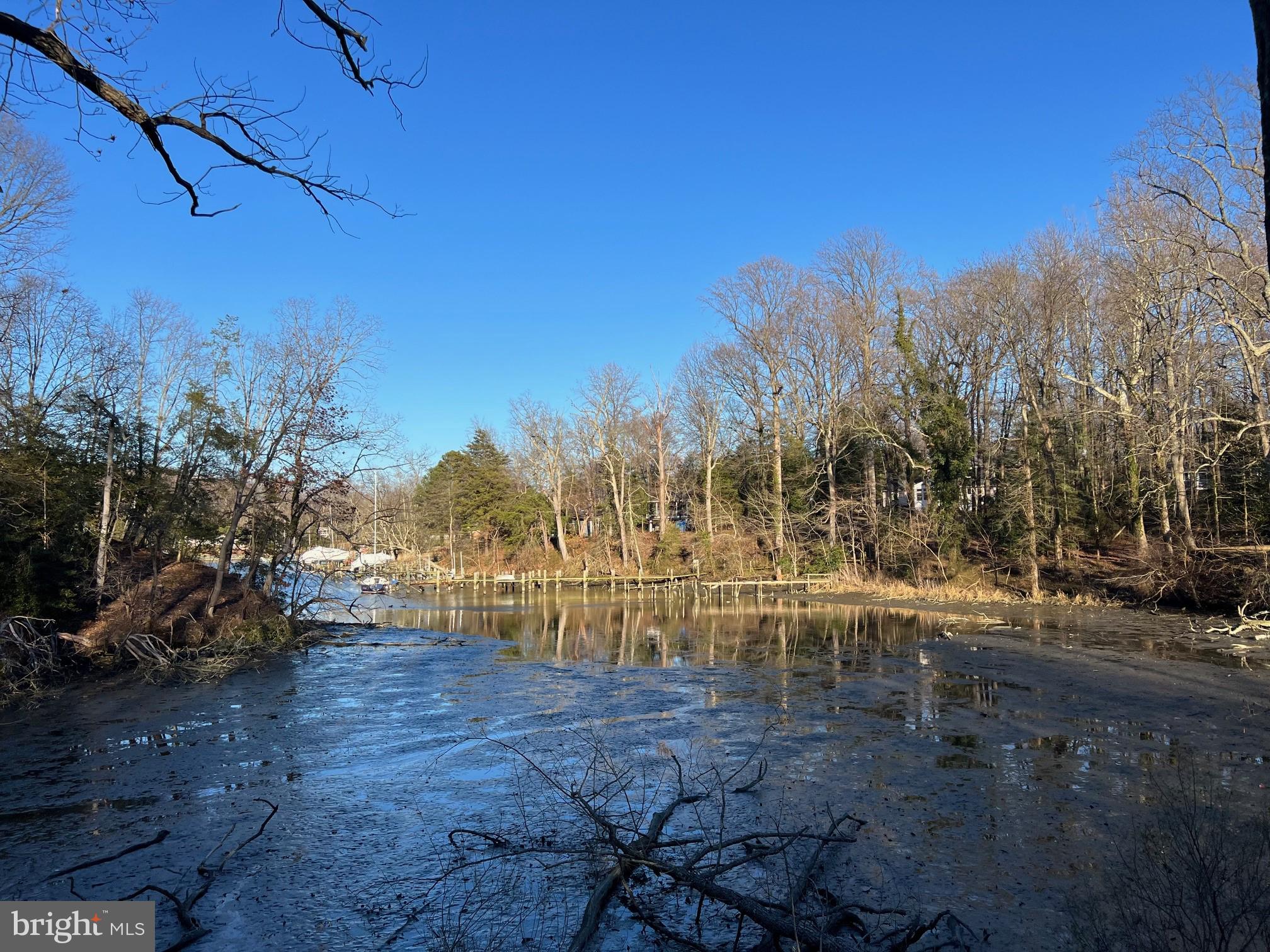 ANNAPOLIS ROADS - Residential