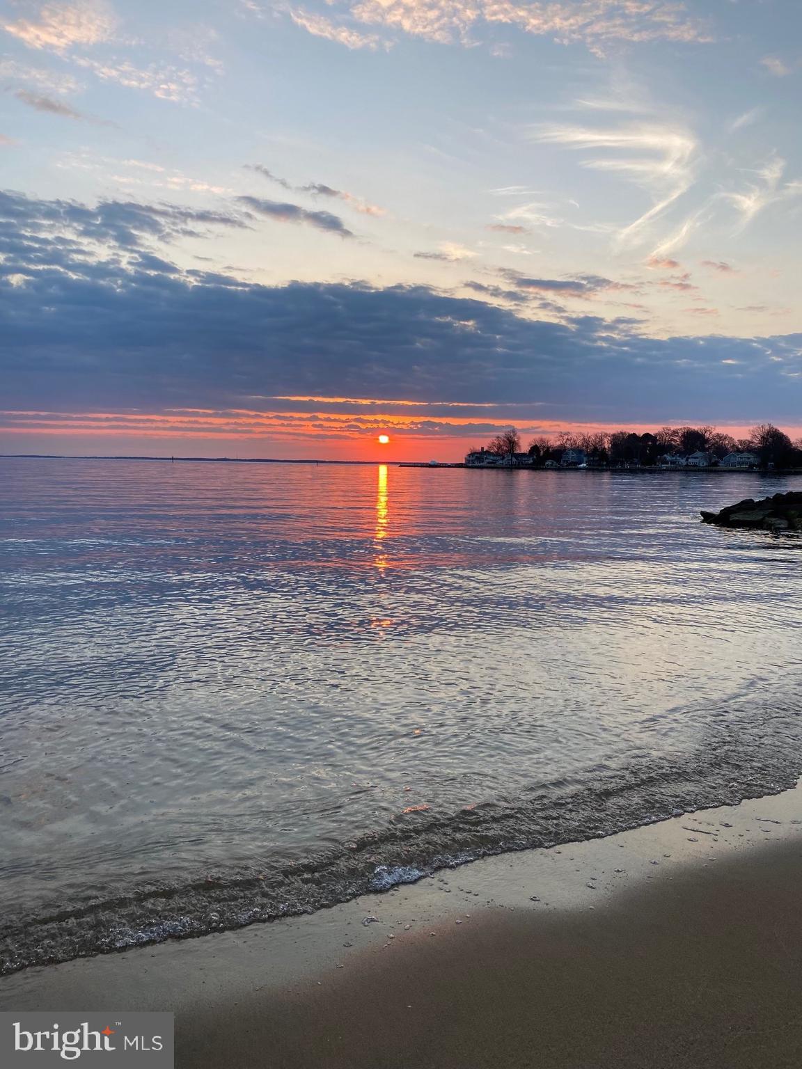 ANNAPOLIS ROADS - Residential