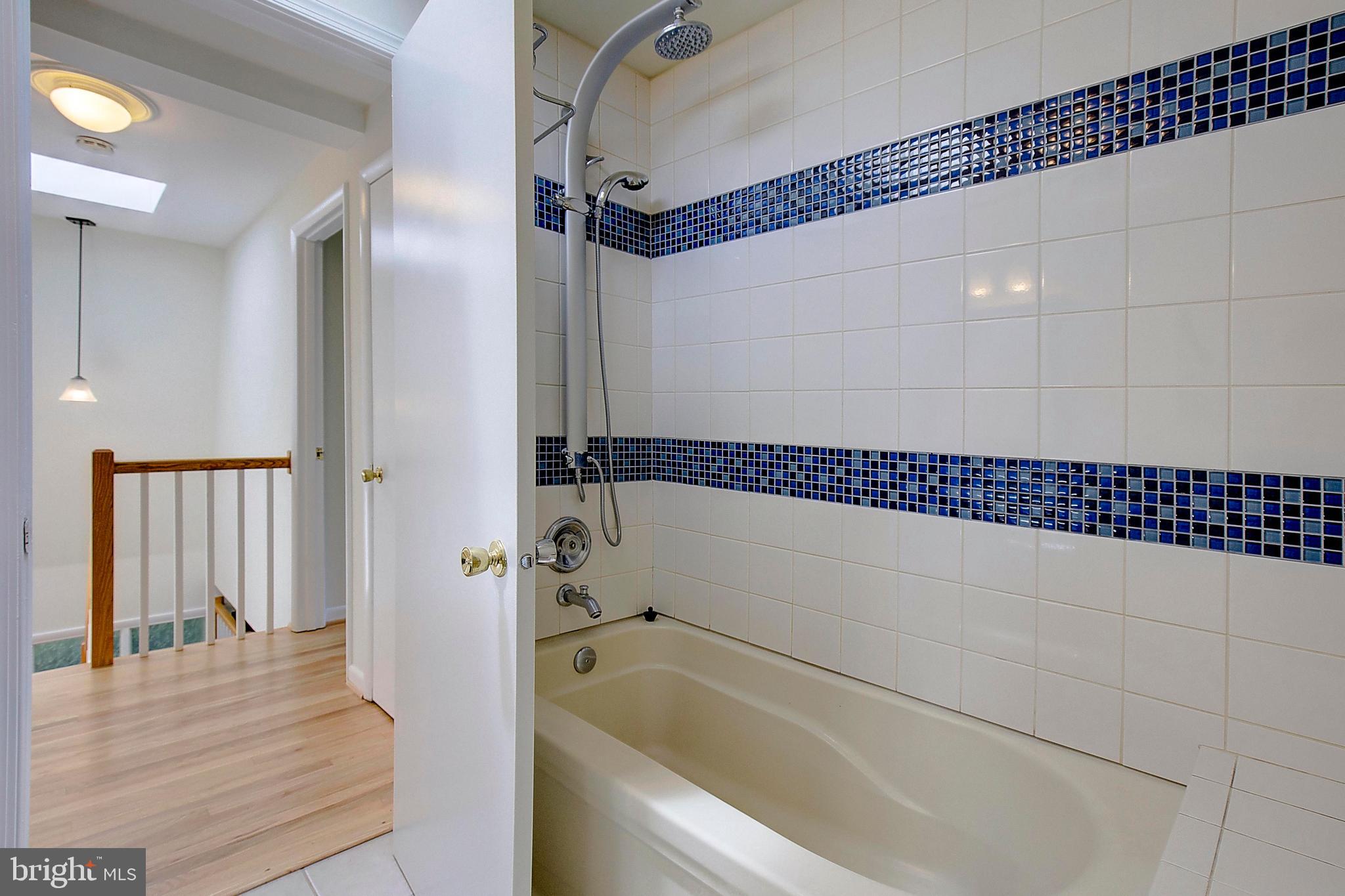 ANNAPOLIS ROADS - Residential