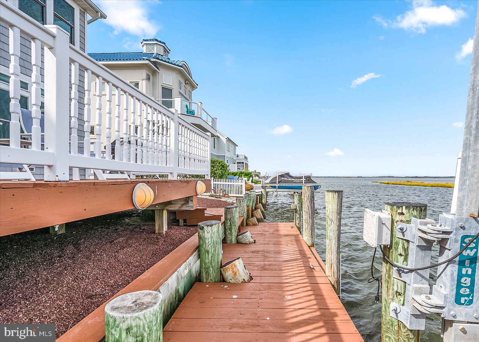 CAINE KEYS II - Residential