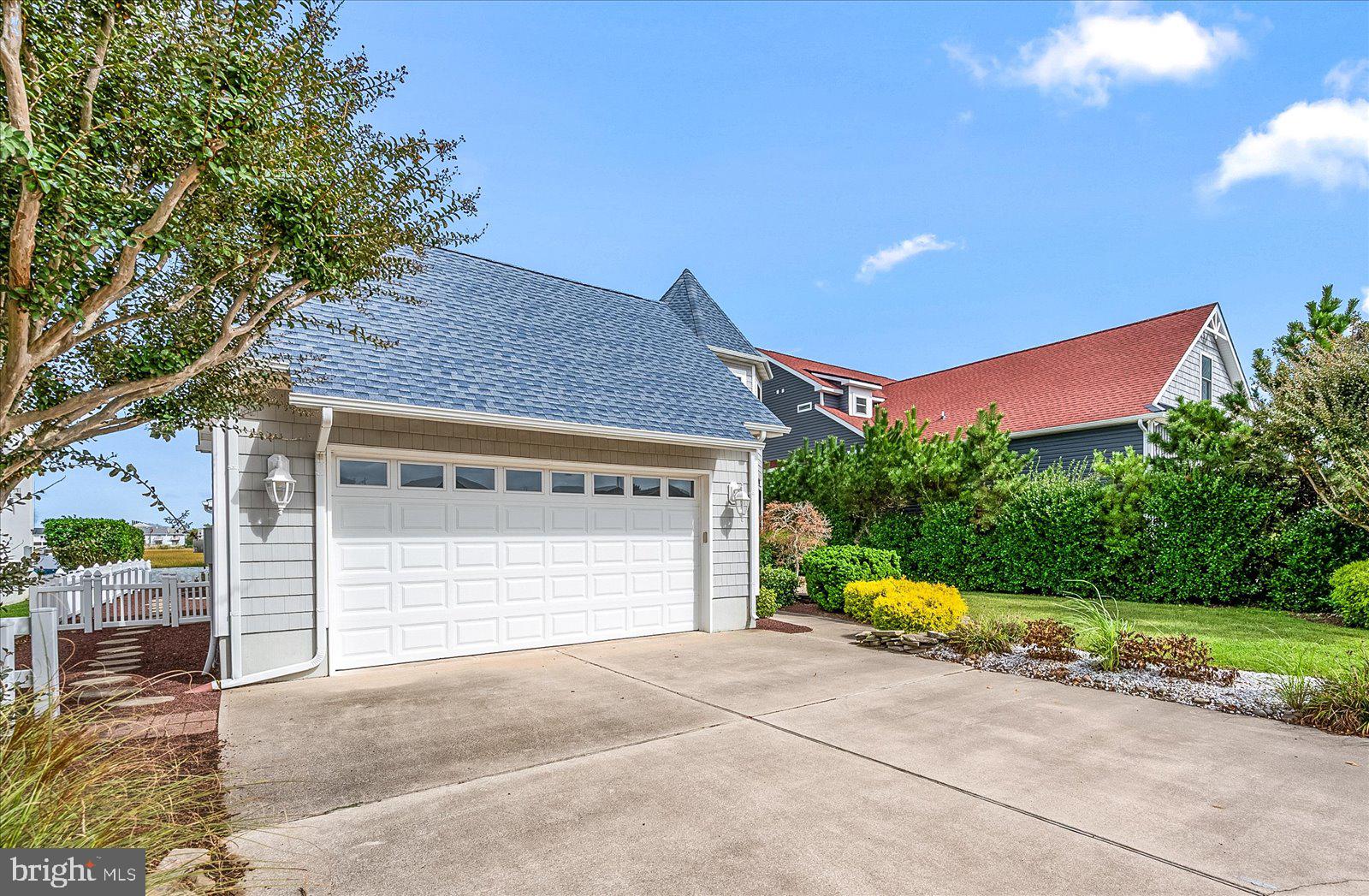 CAINE KEYS II - Residential