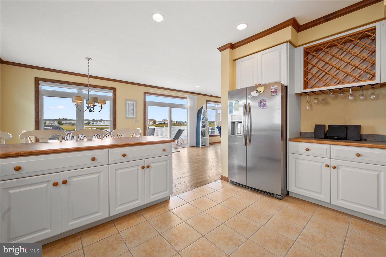 CAINE KEYS II - Residential