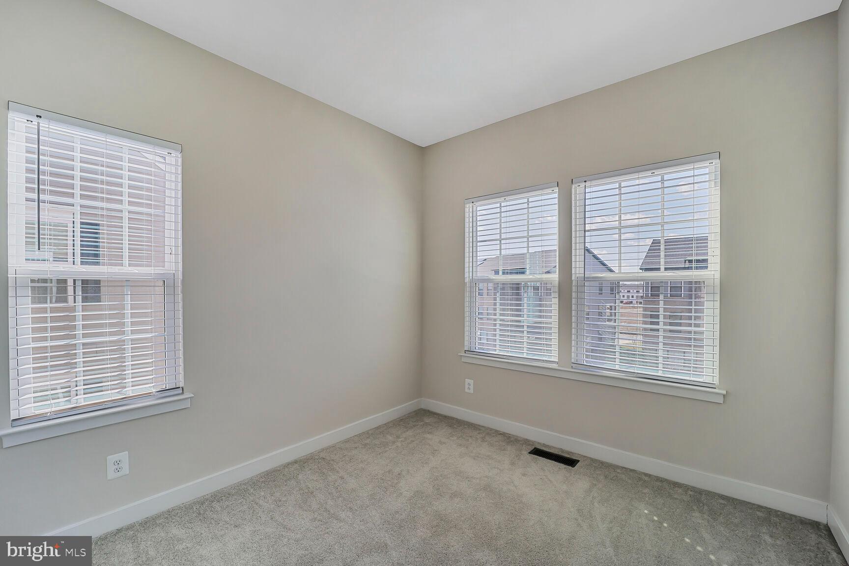 SOUTHLAKE - Residential Lease