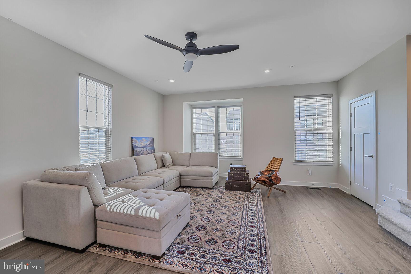 SOUTHLAKE - Residential Lease