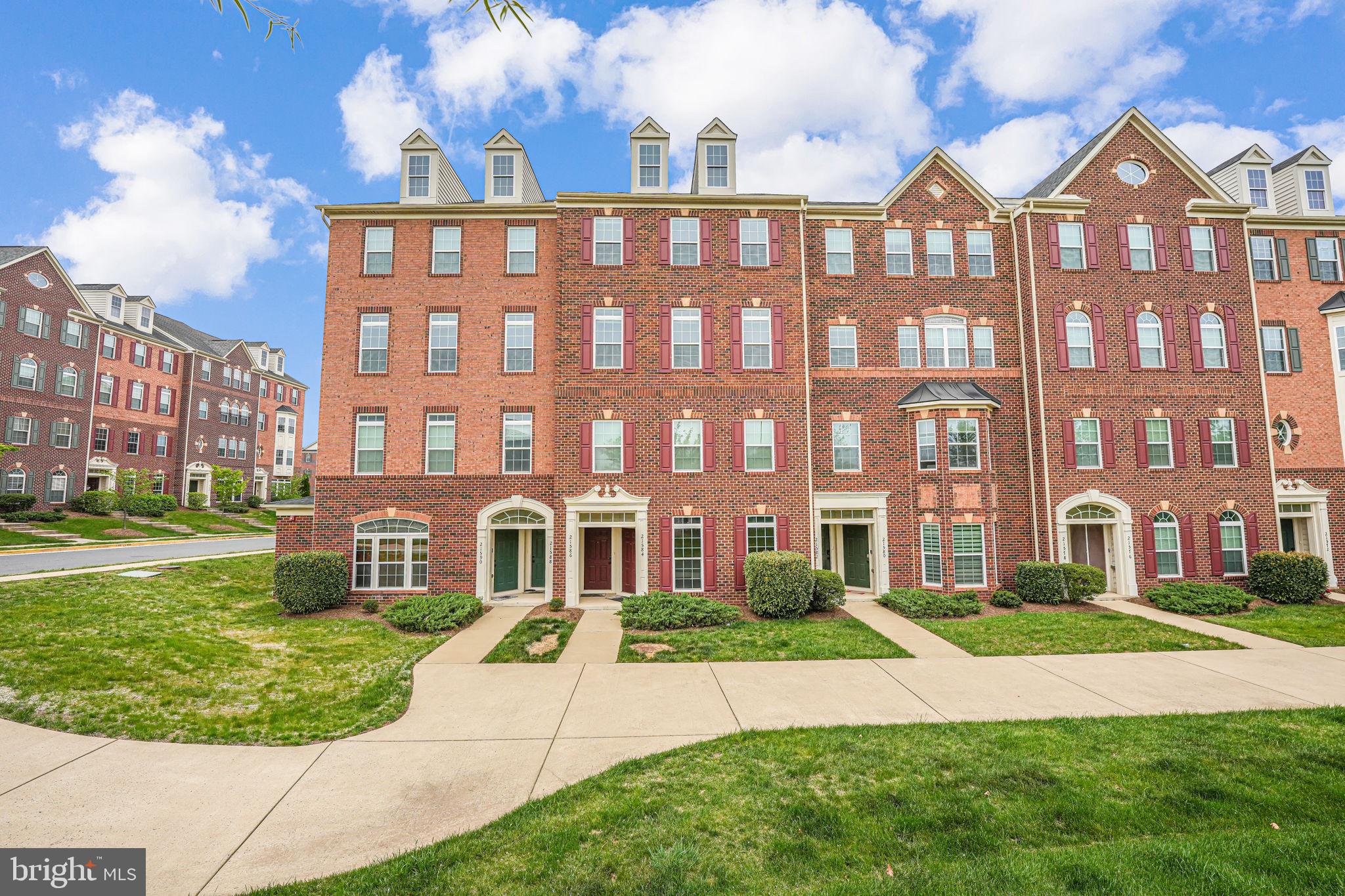 MORLEY CORNER - Residential