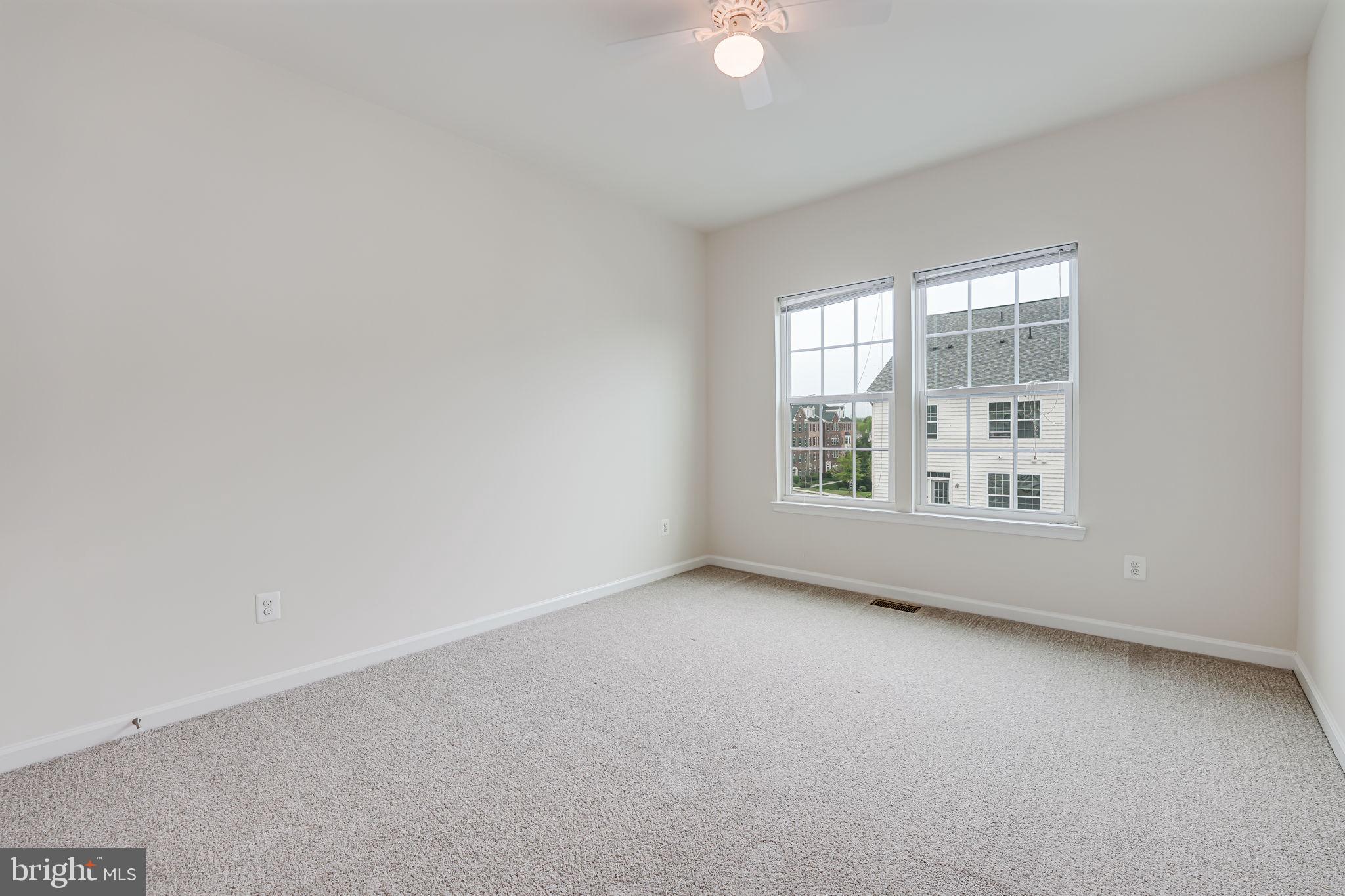 MORLEY CORNER - Residential